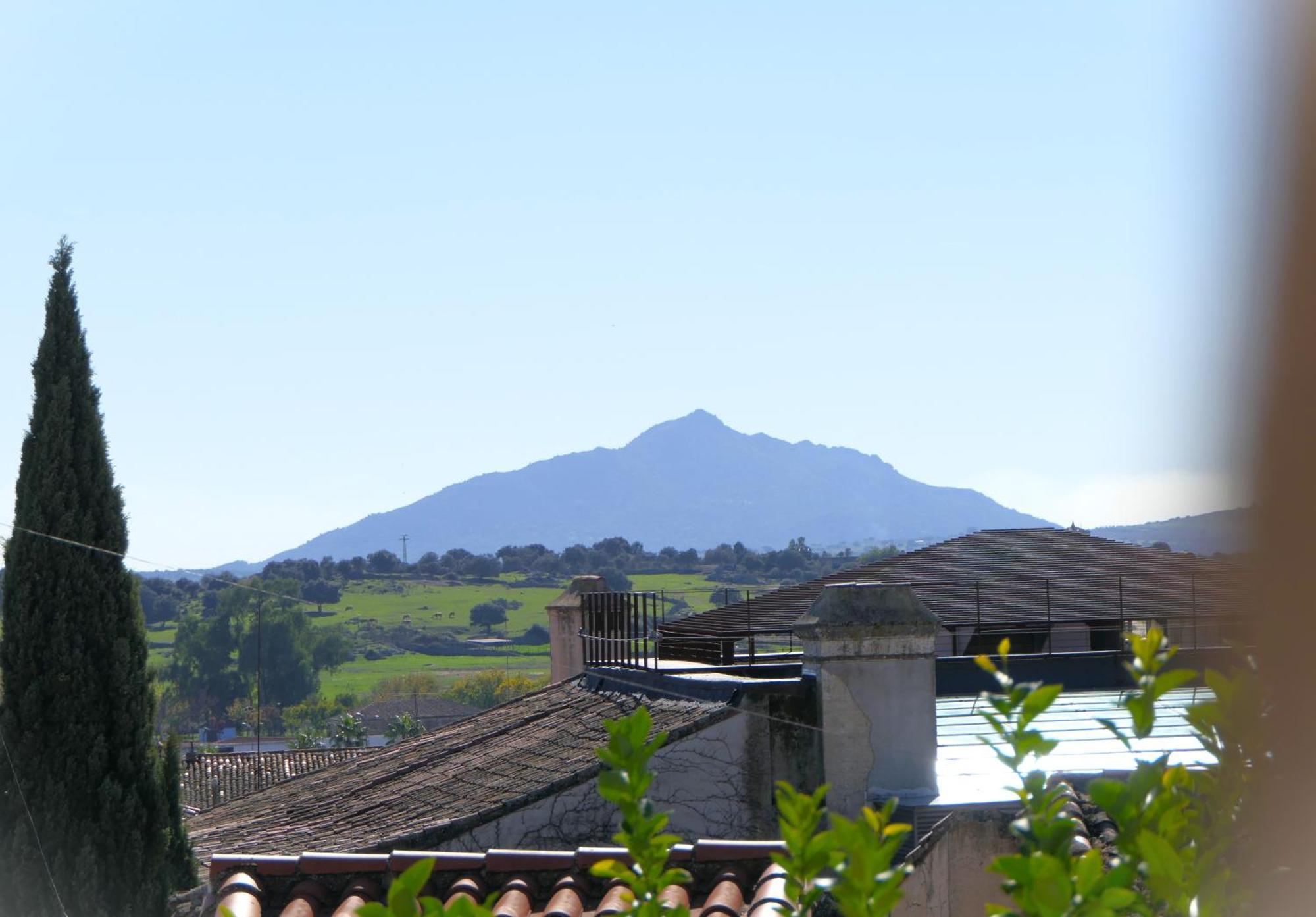 Apartamentos Altozano Trujillo Exteriér fotografie